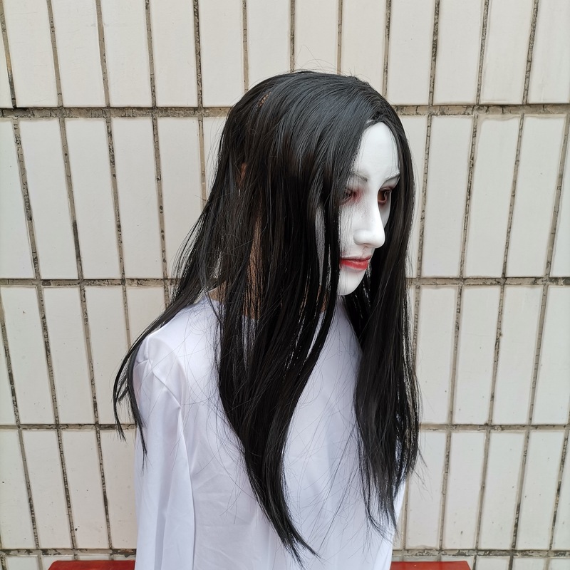 Le Cool Female ghost mask esca - Board Game In Real Life recension och pris